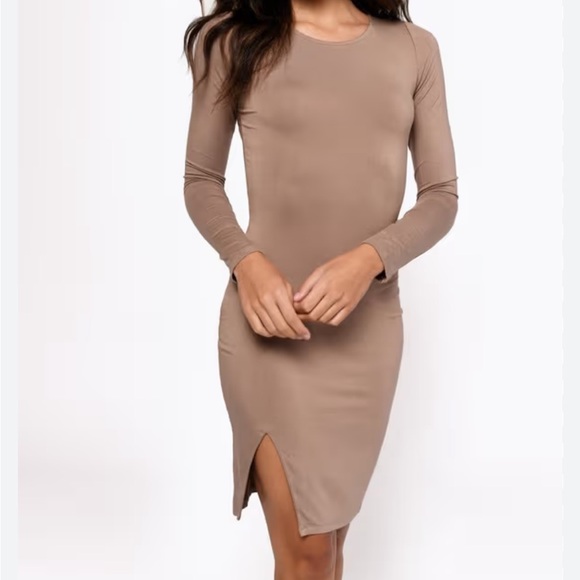 Tobi Vene Taupe Midi Dress - Picture 2 of 8